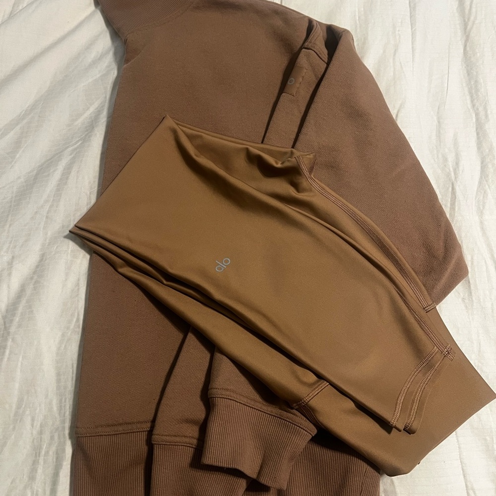 ALO Yoga Set